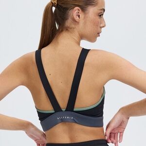 All Fenix Stella Black/Sage Sports Bra Size Large NWT